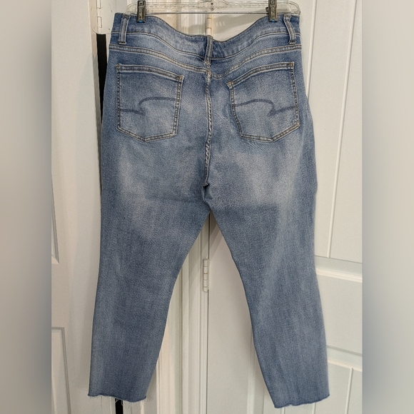 Light wash skinny jeans with raw hem, size 18 petite - Picture 8 of 9